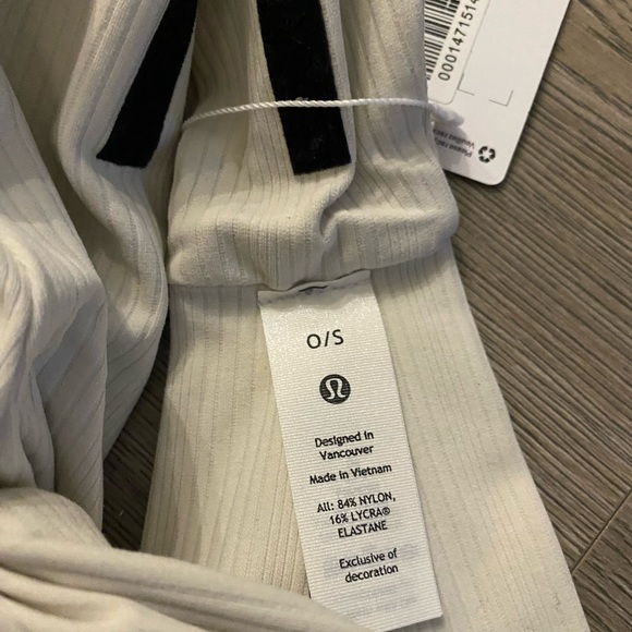⭐️Lululemon Ribbed Nulu Twist Front Headband in Bone⭐️ - Picture 6 of 9